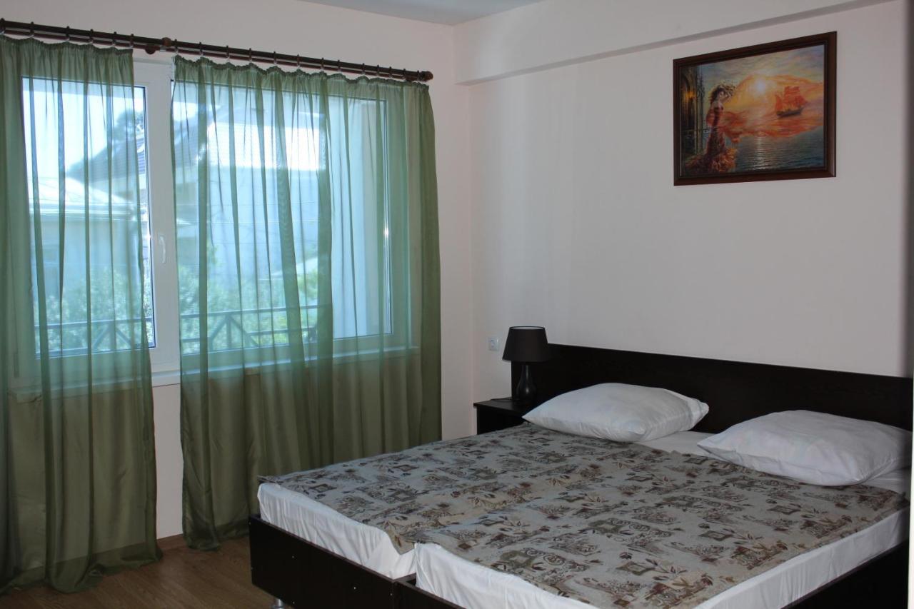 Guest House Zvanba Gagra Extérieur photo