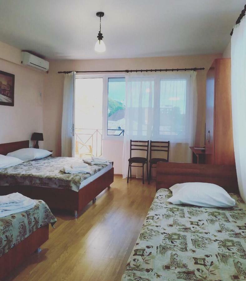 Guest House Zvanba Gagra Extérieur photo